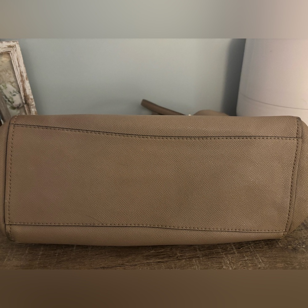 Coach Purse - Picture 4 of 12